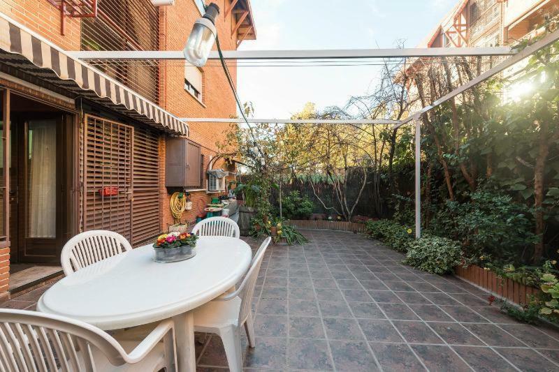 דירות מדריד Vivienda Familiar Con Jardin Junto A Ifema מראה חיצוני תמונה